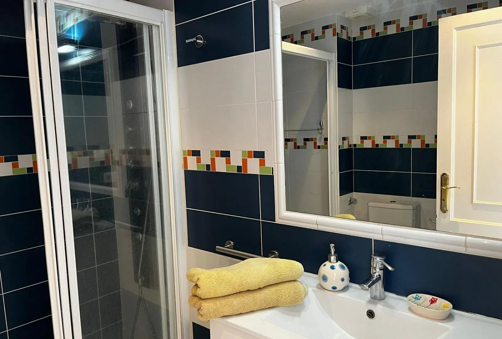 Panoramic Sea View - Apartment Bouganvillas 阿德耶 0*,  西班牙